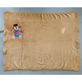 ผ้าห่มหมีดัฟฟี่ #ผ้าห่มพกพา ผ้าห่มตุ๊กตา  ขนาด 75x100 ซม.