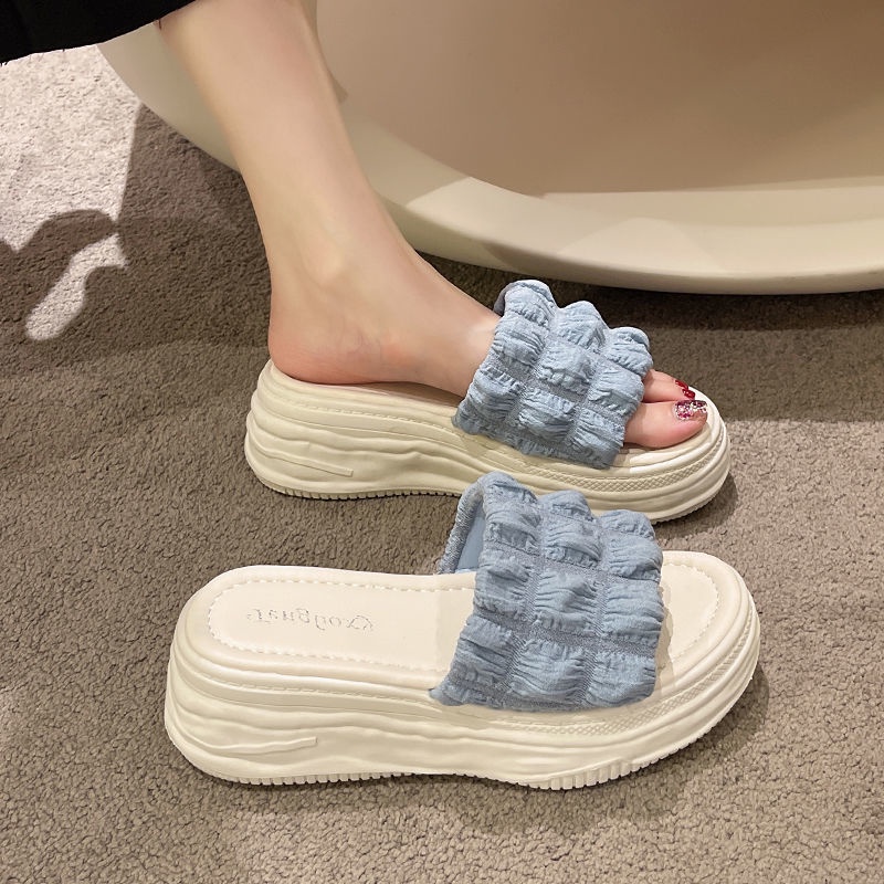 รองเท้าแตะส้นเตารีดสำหรับผู้หญิงใส่นอกฤดูร้อนปี2022รุ่นใหม่ที่นิยมในโลกออนไลน์พื้นหนาแมทช์ลุคง่าย