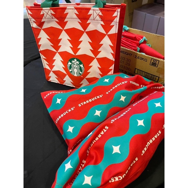 กระเป๋า-starbucks-gift-bag-xmas-2022