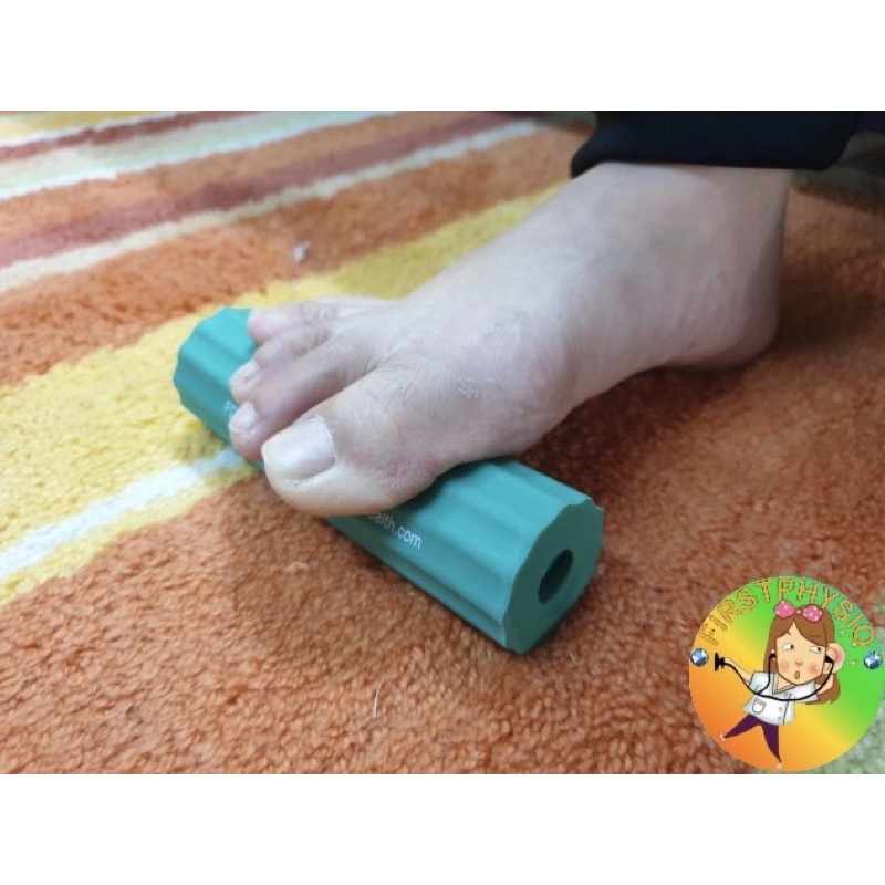 firstphysio-สำหรับบริหารฝ่าเท้า-ลูกกลิ้งลดปวดฝ่าเท้า-foot-roller