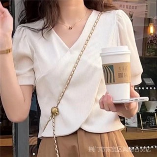 พร้อมส่ง เสื้อยืดแขนสั้น คอวี เข้ารูป สีพื้น แฟชั่นฤดูใบไม้ผลิ และฤดูร้อน สําหรับผู้หญิง ZG4V 2022