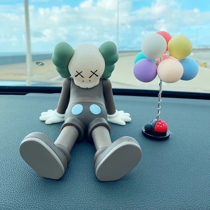 เครื่องประดับรถสร้างสรรค์คอนโซลกลางรถทำมือ-kaws-ใหม่-vibrato-โต๊ะภายในรถอุปกรณ์ตกแต่งภายใน