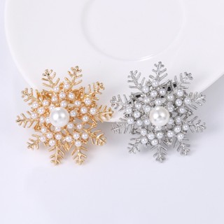 คริสมาสต์เกล็ดหิมะมุกเข็มกลัดแฟชั่นบรรยากาศ Rhinestone ขาอารมณ์เสื้อกันหนาวเสื้อคอปกหมุดบุคลิกภาพหัวเข็มขัดขา