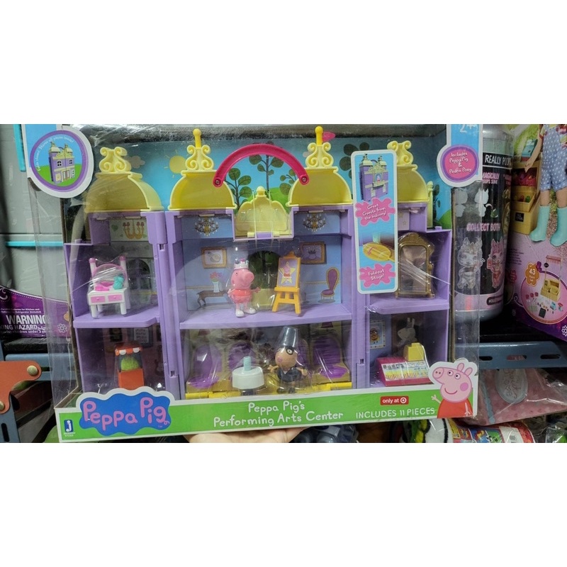 peppa-pigs-performing-arts-center-playset
