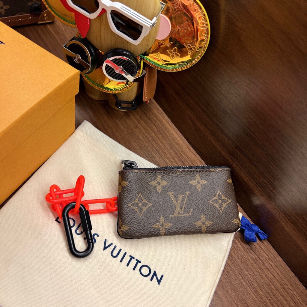 พรี-ราคา2300-lv-louis-vuitton-หนังแท้-กระเป๋าโซ่-กระเป๋าเศษสตางค์-พวงกุญแจ