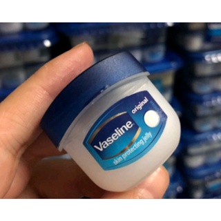 ภาพหน้าปกสินค้าVaseline mini 7g. มินิวาสลีน ของแท้ นำเข้า ที่เกี่ยวข้อง