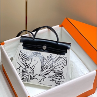 พรี​ ราคา11400 Hermes Herbag 31กระเป๋าถือ