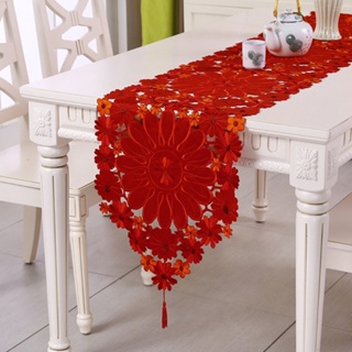 ผ้าปูโต๊ะ ผ้าโพลีเอสเตอร์ ปักลายดอกไม้ สีแดง สําหรับตกแต่งบ้าน งานแต่งงาน คริสต์มาส 1 ชิ้น (yingpin1.my)