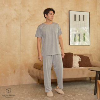 ภาพหน้าปกสินค้าชุดนอนชาย แขนสั้น กางเกงขายาว (สีเทาเข้ม) ผ้าฝ้าย มินิมอล เรียบๆ นอนสบาย ใส่สบาย🌙สินค้าคุณภาพ🌙 ซึ่งคุณอาจชอบสินค้านี้