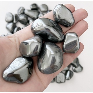 ภาพขนาดย่อของภาพหน้าปกสินค้า1Pc Natural Hematite Tumble Stone / Hematite It strengthens connection with the earth, making us feel safe and secure. จากร้าน lapisbkk บน Shopee
