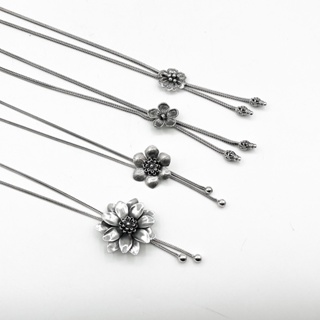 สร้อยคอลายสี่เสาจี้รูปดอกไม้ สร้อยคอชุดไทย เงินแท้ 92.5% : Multiflower 925 Sterling Silver Necklace