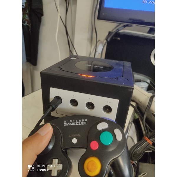 เครื่อง-nintendo-gamecube-พร้อม-1-เกมส์-1-จอยสติ๊ก-ใช้งานได้ปกติ-สภาพดี-สินค้าดี-ไม่มีย้อมแมว