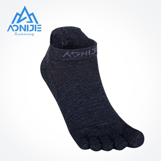 Aonijie E4822 E4823 Merino ถุงเท้าข้อสั้น แบบสวมห้านิ้ว ผ้าขนสัตว์ สําหรับผู้ชาย และผู้หญิง เหมาะกับการวิ่ง เล่นกีฬา