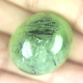 พลอยหลังเบี้ยพรีไนท์ (Prehnite) นน82.42กะรัต