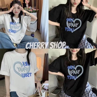 cherryshop พร้อมส่ง🔥เสื้อยืด🍀OVERSIZEพิมพ์รักเสื้อยืดแขนสั้นสำหรับผู้หญิง เวอร์ชั่นเกาหลีหลวม เสื้อดีไซน์นักเรียน