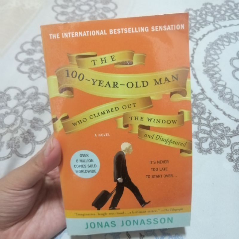 หนังสือนิยายภาษาอังกฤษมือสอง 100 year old man who climbed out the