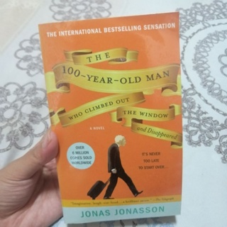 หนังสือนิยายภาษาอังกฤษมือสอง 100 year old man who climbed out the window