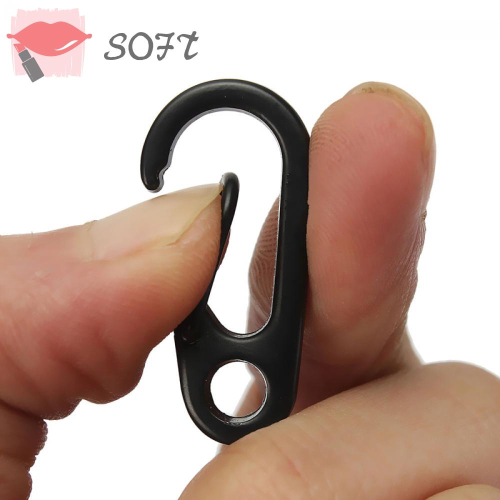 ภาพหน้าปกสินค้าคลิปพวงกุญแจสแตนเลส Carabiner จากร้าน softness.th บน Shopee