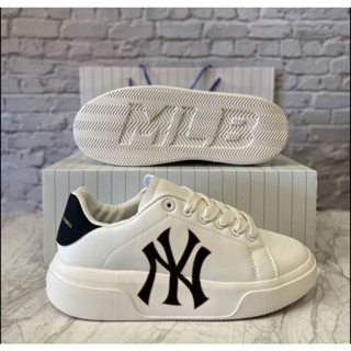รองเท้าผ้าใบหนัง NY MLB พร้อมกล่อง สินค้าใหม่