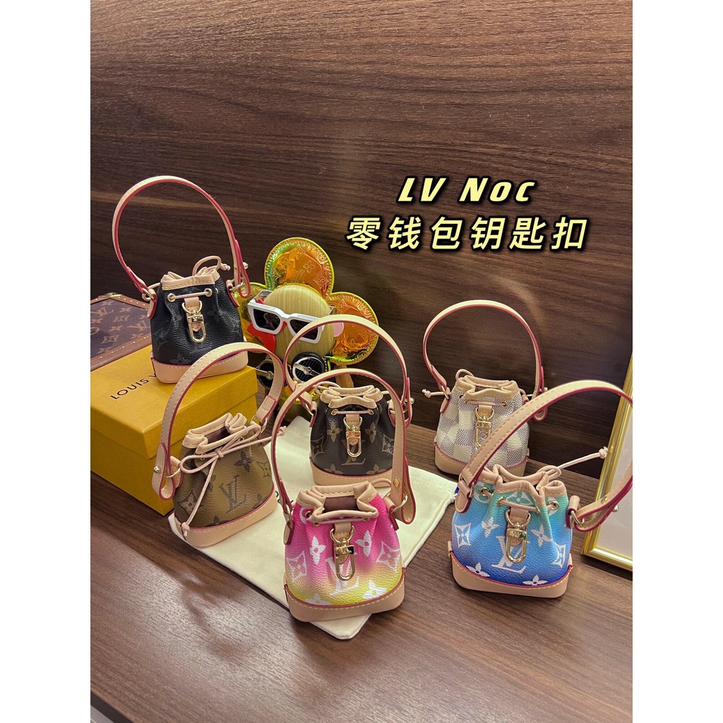 พรี-ราคา2300-lv-louis-vuitton-หนังแท้-กระเป๋าเศษสตางค์-พวงกุญแจkeychain