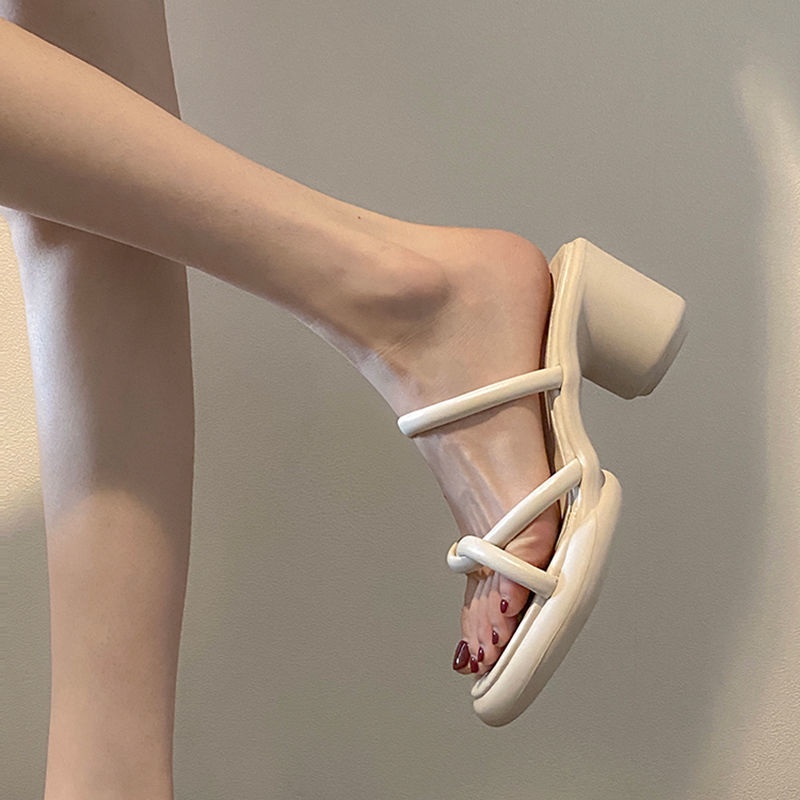 เตรียมจัดส่ง-สไตล์รุ่นใหม่เกาหลีการออกแบบที่เรียบง่ายสะดวกสบายรองเท้าแตะผู้หญิงเปิดนิ้วเท้า