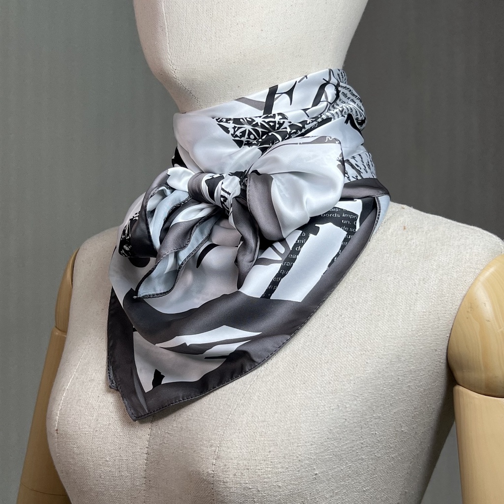 gsp-silk-satin-scarf-ผ้าพันคอจีเอสพี-ผ้าพันคอ-ลายกราฟฟิก-สีดำ-pl4dbl