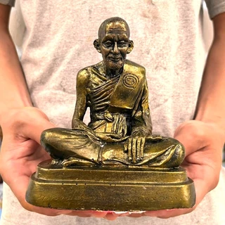 พระหลวงปู่สุข พระผงรูปเหมือน หลวงปู่ศุข วัดปากคลองมะขามเฒ่า ออกวัดประสาทฯ