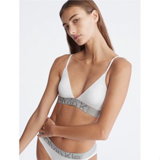 พร้อมส่ง🇺🇸Calvin Klein - Embossed Icon Lightly Lined Triangle Bralette (No restock)