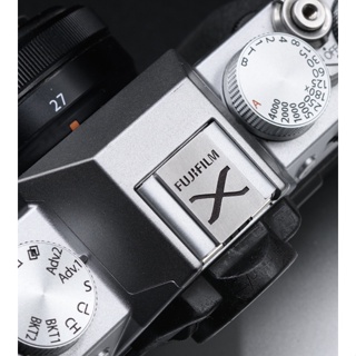 Hot Shoe Cover Fuji สีเงิน ปิดช่องแฟลชสำหรับกล้อง Fuji X-series X100V XT5 XT4 XE4 XPRO3