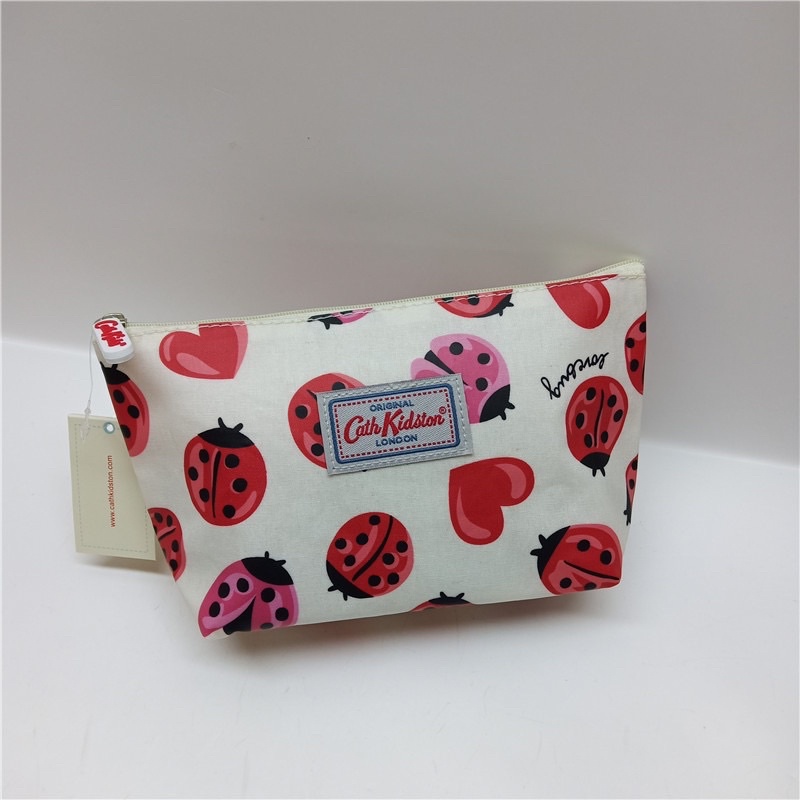 แท้-พร้อมส่ง-กระเป๋า-cath-kidston-make-up-bag