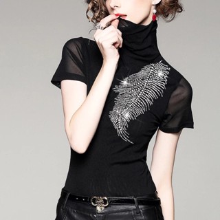 พร้อมส่ง เสื้อยืดแขนสั้น คอสูง ผ้าตาข่าย แบบบาง ประดับเพชร แฟชั่นฤดูใบไม้ร่วง และฤดูหนาว สไตล์ยุโรป และอเมริกา สําหรับผู้หญิง