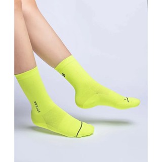 SPINNR LIGHTWEIGHT BIKE SOCKS VOLT - ถุงเท้าปั่นจักรยาน ถุงเท้าออกกำลังกาย