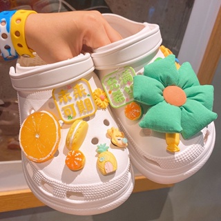 ชุดตัวติดรองเท้า Croc ลายการ์ตูนเลม่อน สับปะรด ลูกอม ไข่ สีมาการอง 3D เครื่องประดับ สําหรับผู้หญิง