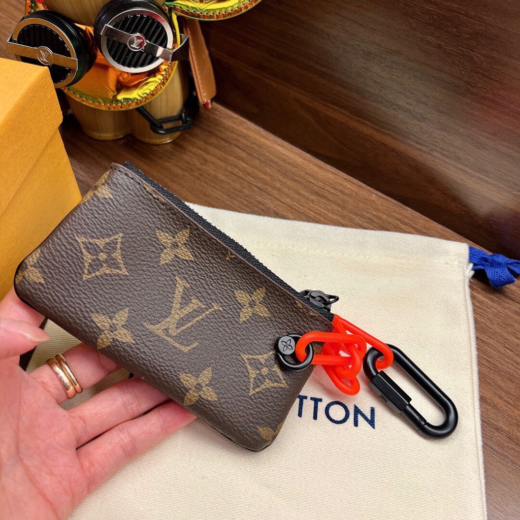 พรี-ราคา2300-lv-louis-vuitton-หนังแท้-กระเป๋าโซ่-กระเป๋าเศษสตางค์-พวงกุญแจ