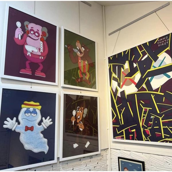 ของแท้ ] Poster KAWS x Monsters Limited Edition 1 Set มี 4 ใบ ของ