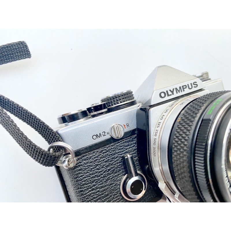 กล้องฟิล์ม-olympus-om2n-พร้อมเลนส์-50mm-f1-8-ครบชุด