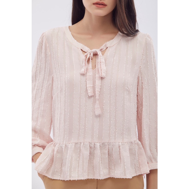 ep-เสื้อเบลาส์ผ้าชีฟองแต่งโบว์-ผู้หญิง-สีชมพูอ่อน-chiffon-blouse-with-bow-detail-0796