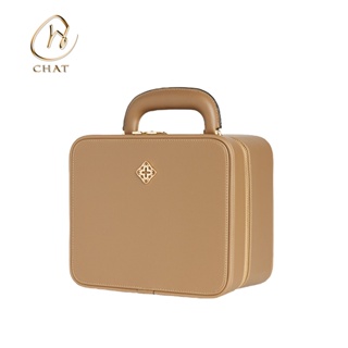 ฉัตร กระเป๋าแต่งหน้าสีครีม CHAT Classic Bag Cream