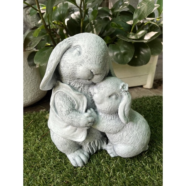 amo-gallery-กระต่ายน้อยแม่ลูก-รูปปั้นกระต่าย-ปูนปั้นสไตล์โรมัน-ของแต่งบ้าน-ของแต่งสวน