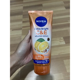 nivea extra bright c&amp;e ขนาด 320และ180ml