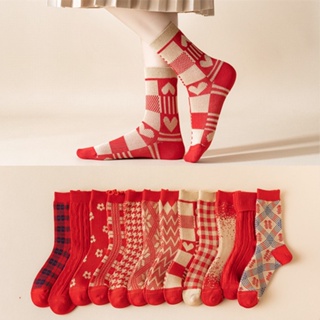 ถุงเท้า ขนาดใหญ่ สีแดง เหมาะกับเทศกาลปีใหม่จีน แฟชั่นฤดูใบไม้ร่วง และฤดูหนาว สําหรับผู้หญิง