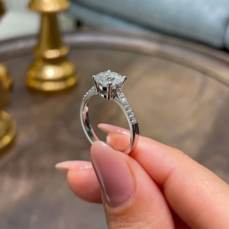 แหวนเงินสเตอร์ลิง-925-ประดับเพทาย-เครื่องประดับแฟชั่น-แบบเรียบ-ให้เป็นของขวัญแต่งงาน-สําหรับผู้ชาย-และผู้หญิง-ขายส่ง