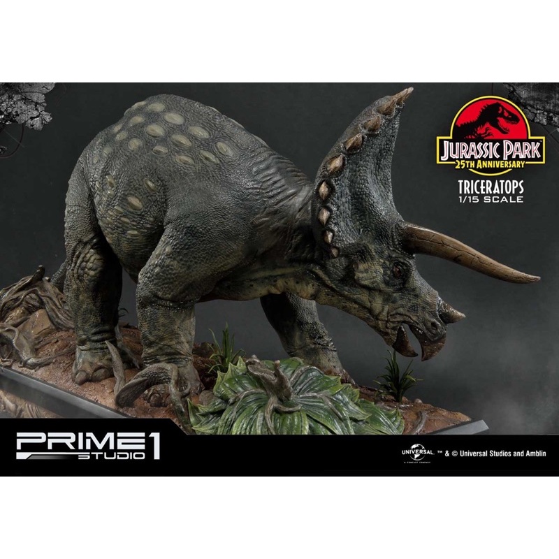 prime1-studio-lmcjp-02-jurassic-park-film-triceratops-1-15-scale