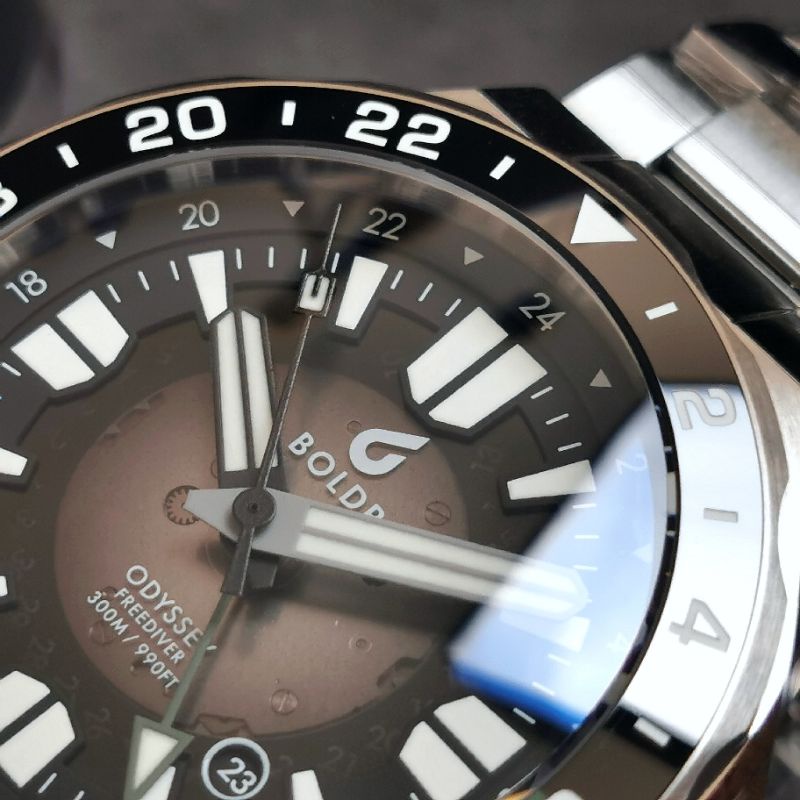 นาฬิกา-boldr-freediver-gmt-sp1961-เครื่อง-automatic-true-gmt-ขอบสไปรท์