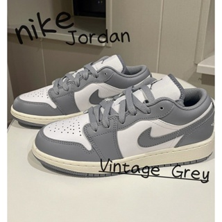 （ของแท้ 100%）NIKE Jordan 1 Low Vintage Grey