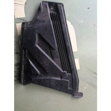 A2466840300 / แผ่นปิดใต้พื้นรถ R COVER SUBSTRUCTU / A class / 2015 ของแท้ Mercedes-Benz (MBBPHO)