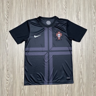 เสื้อบอลทีมชาติ เสื้อผู้ใหญ่ ทีม Portugal  ย้อนยุค เนื้อผ้าโพลีเอสเตอร์แท้ เกรดแฟนบอล AAA