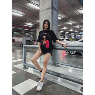 ภาพขนาดย่อของภาพหน้าปกสินค้าSADBOY : THE WEEKND   Oversized T-shirt  100% Premium Cotton จากร้าน sadboy.bkk บน Shopee