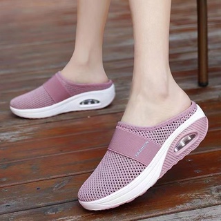 ภาพหน้าปกสินค้าQiaoYiLuo รองเท้าแตะส้นสูงแบบไม่มีส้นสำหรับผู้หญิงมี 8 สีให้เลือก ที่เกี่ยวข้อง