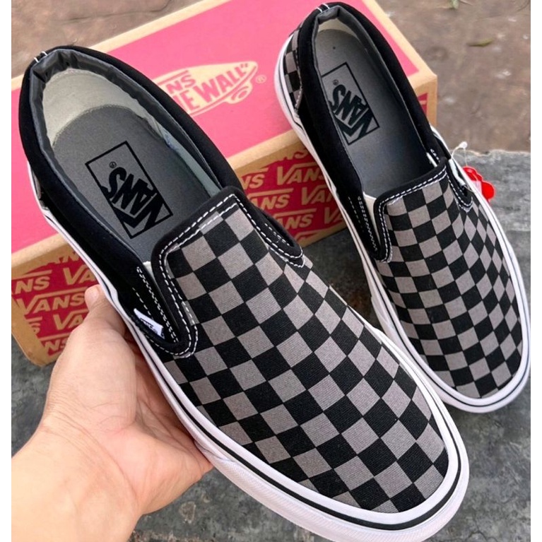 ภาพสินค้ารองเท้าผ้าใบแวน พร้อมกล่องแท้ % รองเท้าผ้าใบ ทรง Vans slipon checkerbord 100% รองเท้าแวนสลิปออน แวนตาราง แวนแบบสวม จากร้าน sneakerbybenz บน Shopee ภาพที่ 4